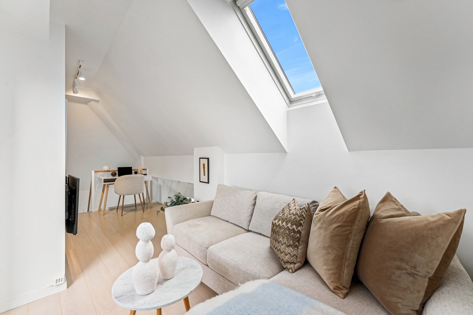 Loftstuen kan benyttes som tv-stue Galleribilde