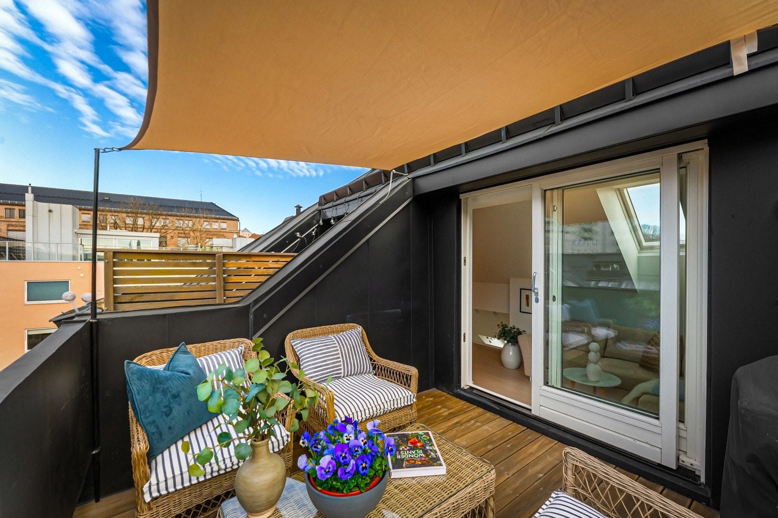 Takterrassen tilfører et flott tilleggsareal og kan skjermes om ønskelig Galleribilde