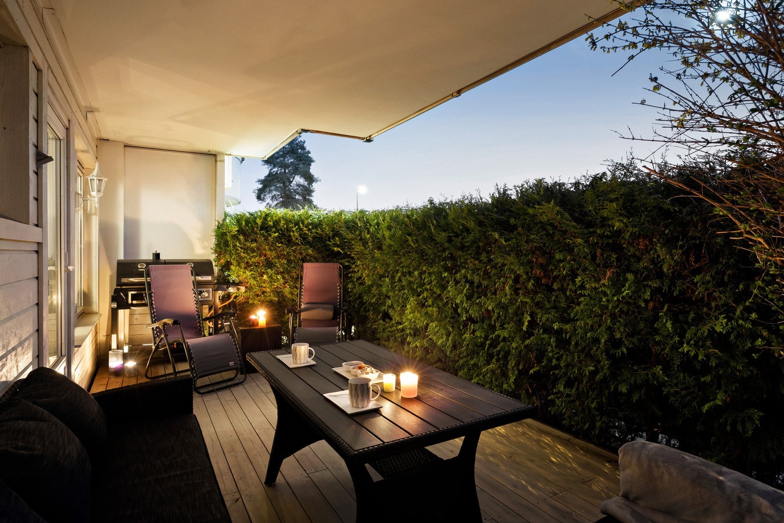 Daniel Berggren ved EIE Løren ønsker velkommen til Tulipanveien 14! Galleribilde