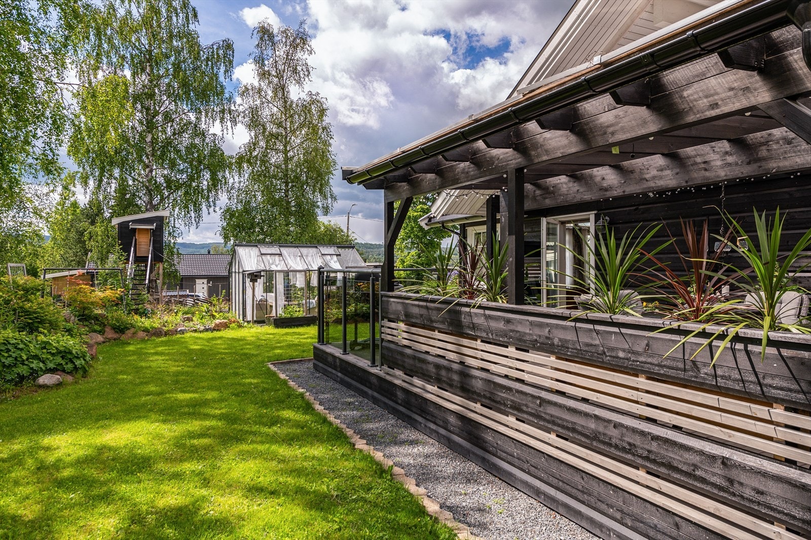 Tretopphytte på eiendommen Galleribilde