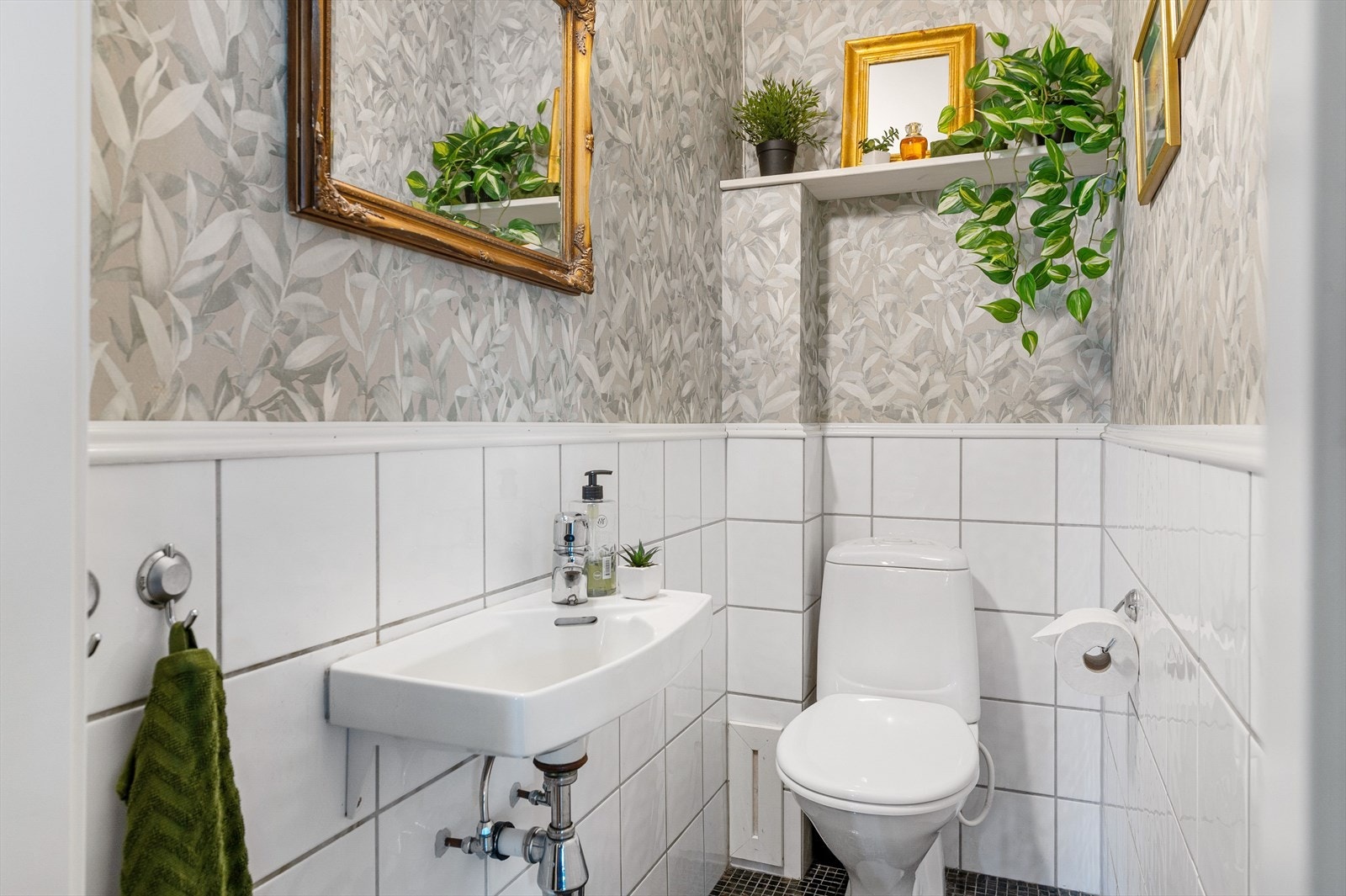 Toalettrom Galleribilde