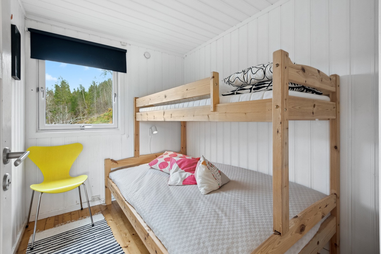 Soverom2 er innredet med familiekøye. Galleribilde