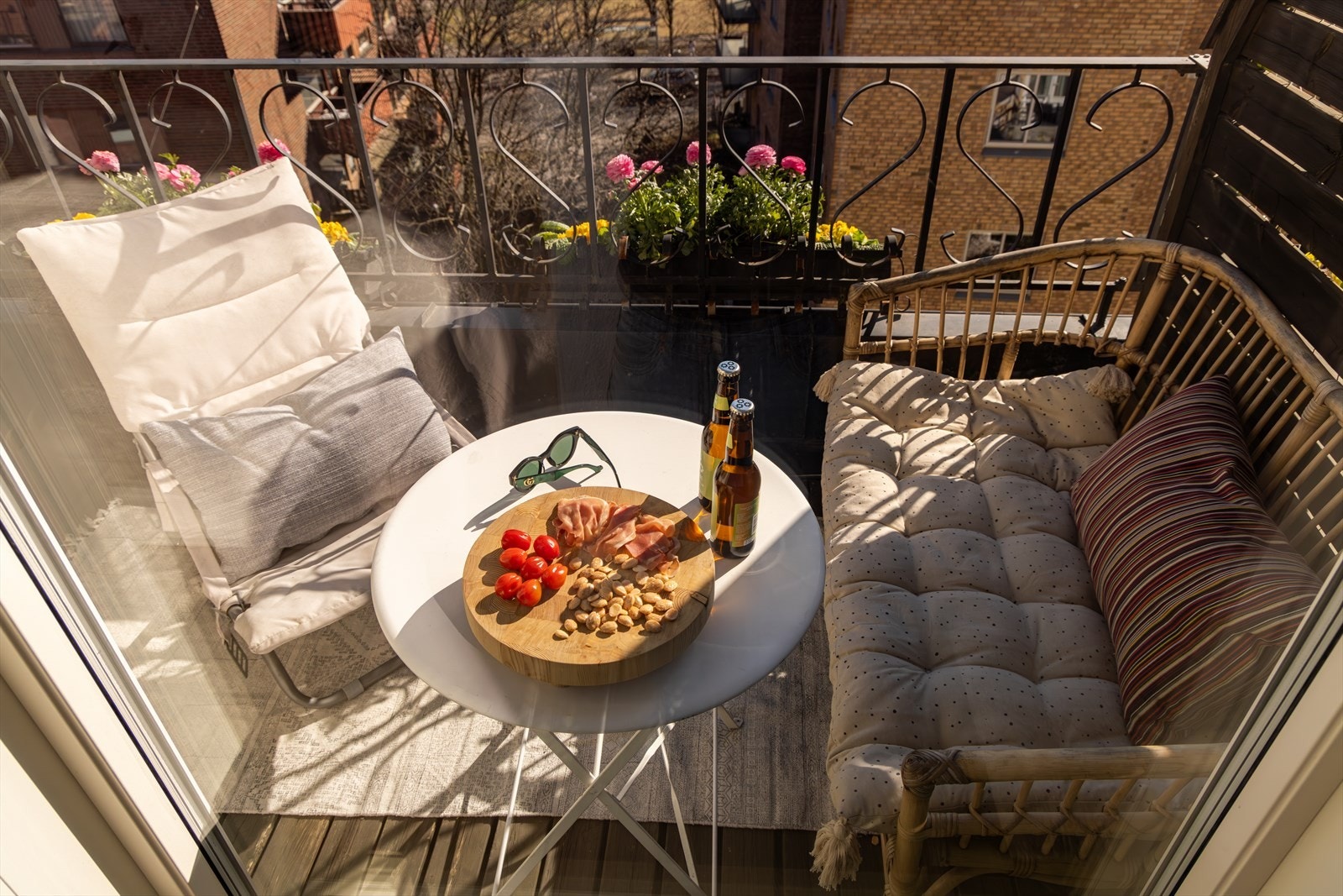 Balkongen er sydvendt og er målt til ca. 4 kvm. Galleribilde