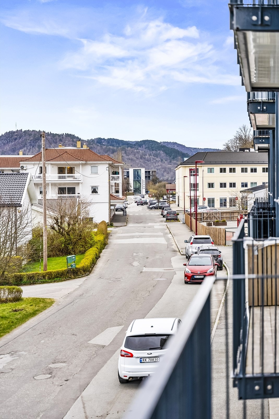Leiligheten ligger i kort avstand fra sentrum. Galleribilde