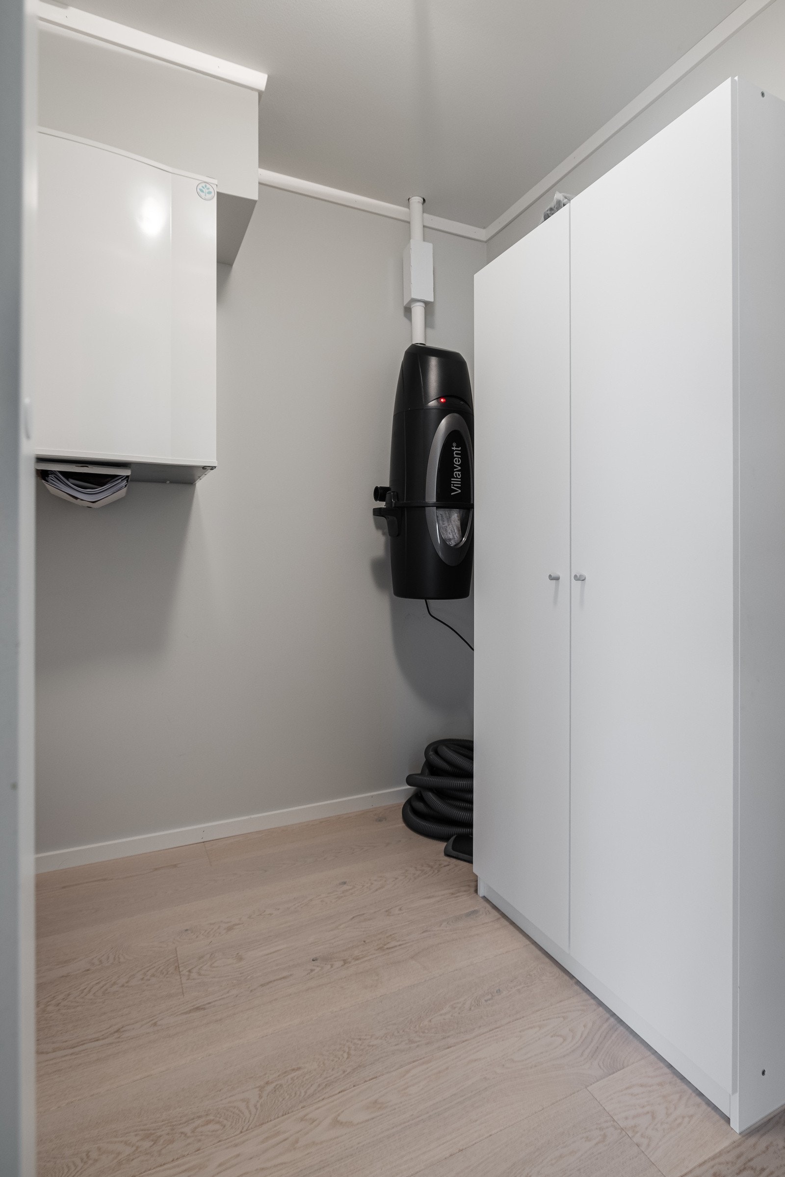 Innvendig bod. Galleribilde