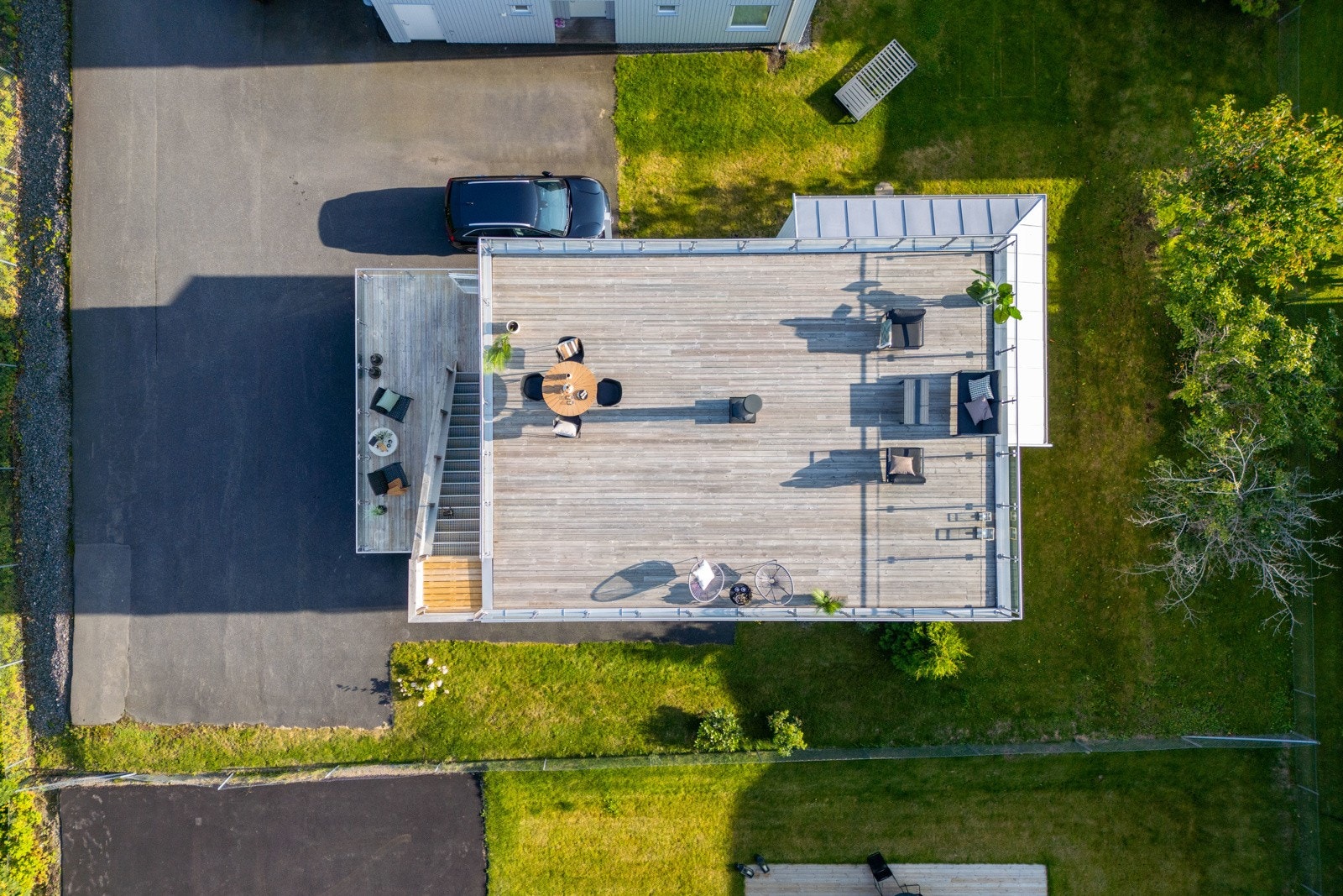 77 kvm takterrasse på toppen av huset. Galleribilde