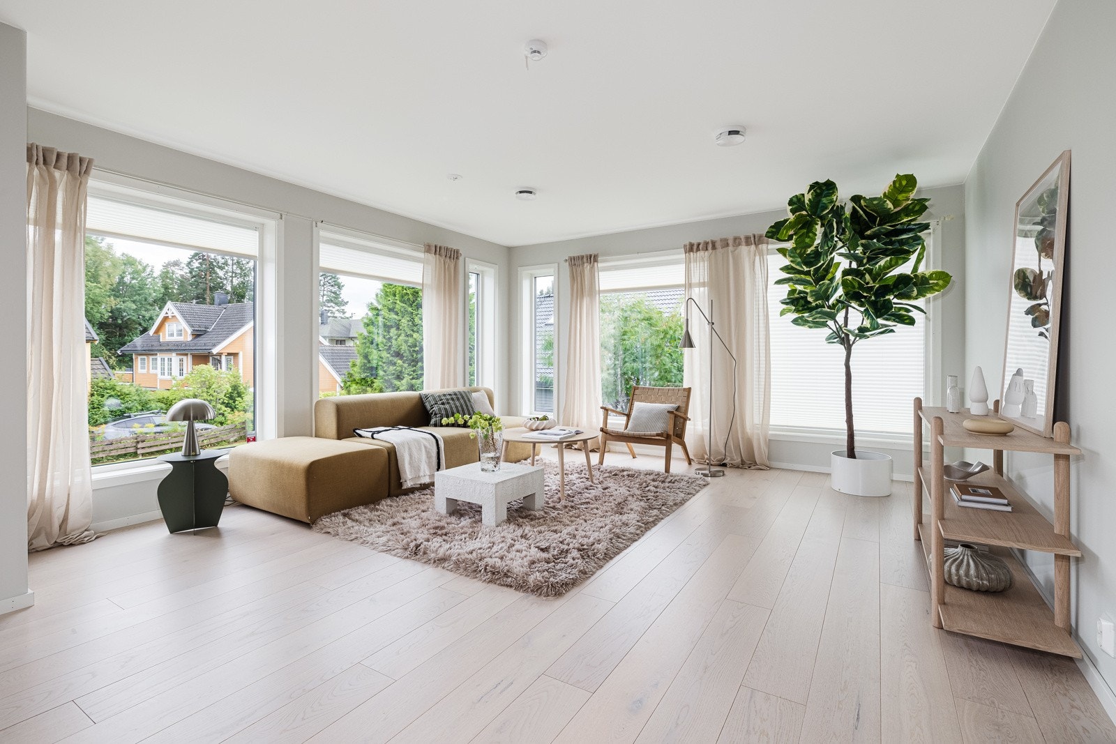 Fantastisk beliggende enebolig på Vallerud, rett ved inngangen til Østmarka - velkommen til Vallerudveien 20D. Galleribilde