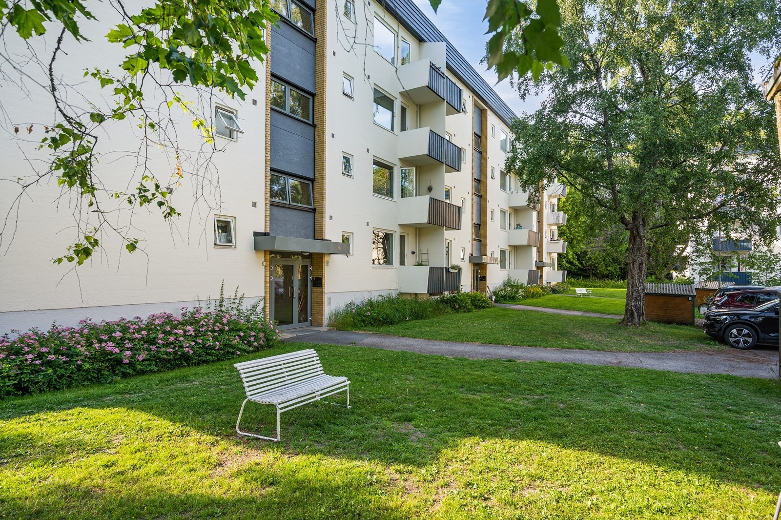 Besøk borettslaget egen hjemmeside for å å bli bedre kjent med nabolaget - vibbo.no/langmyra Galleribilde