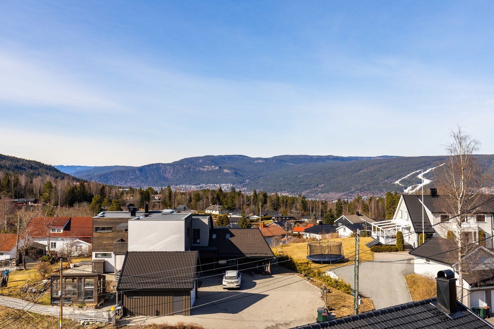 Eiendommen kan stolt skilte med vidstrakt, flott utsikt. Galleribilde