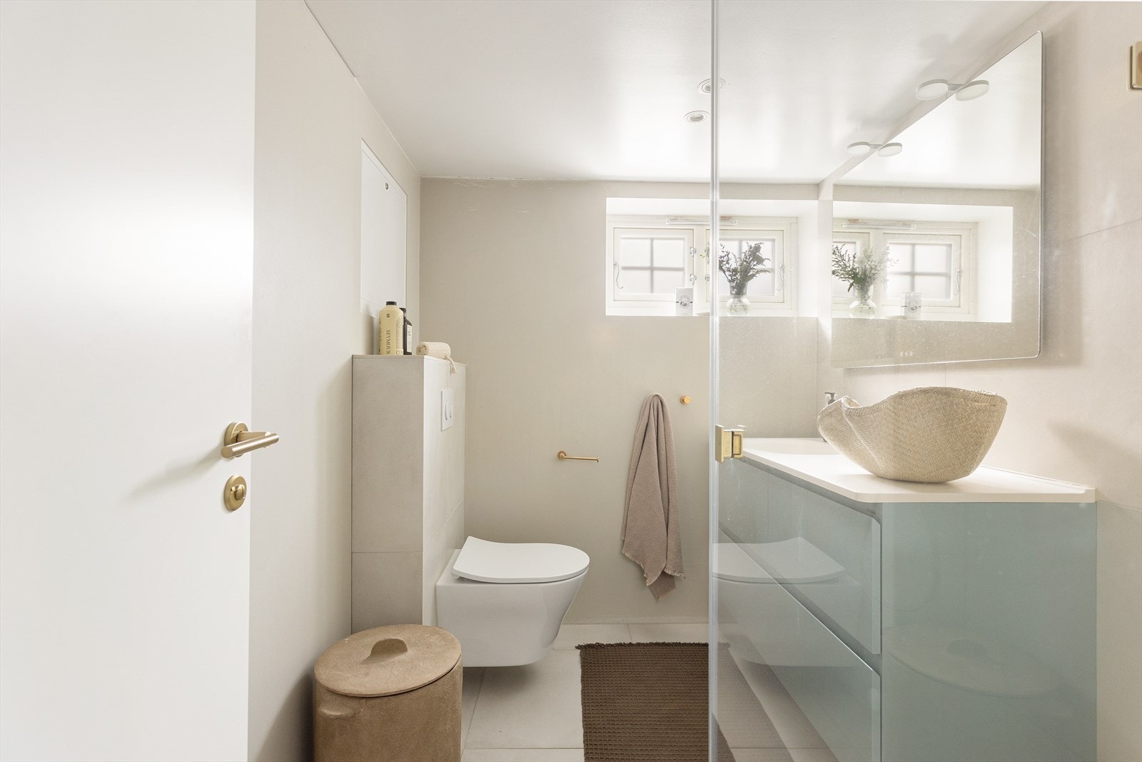 Meget flott og delikat baderom fra 2019. Galleribilde