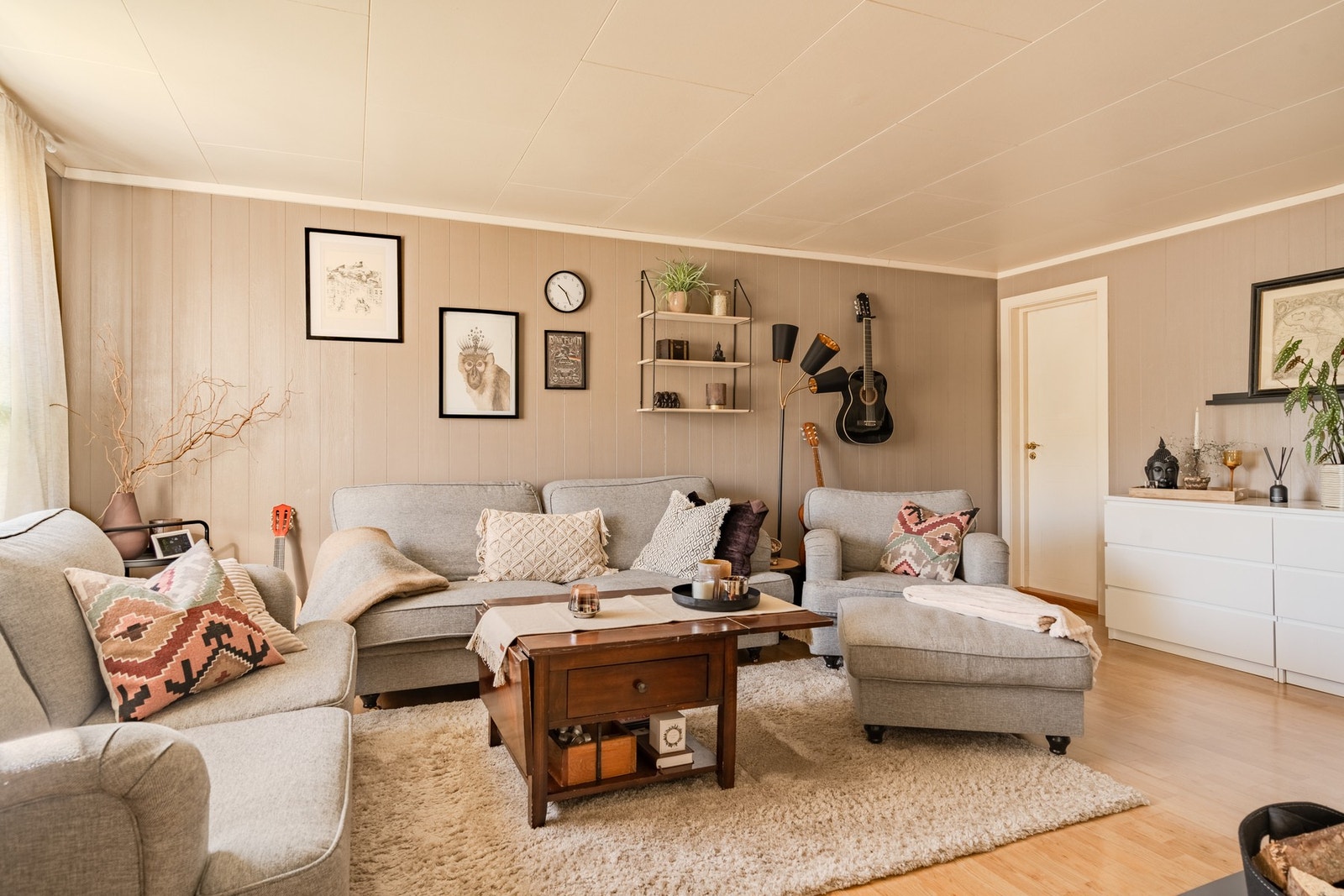 Lys og hyggelig stue. Galleribilde