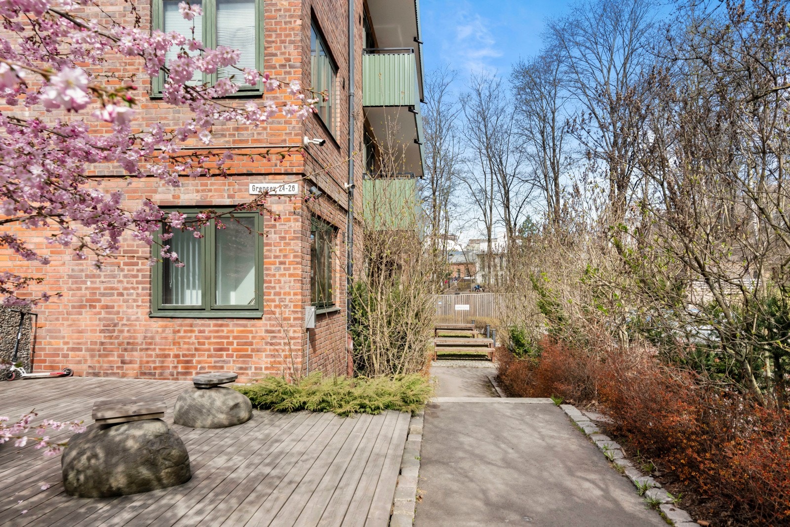 Sameiet har 30 parkeringsplasser til leie Galleribilde