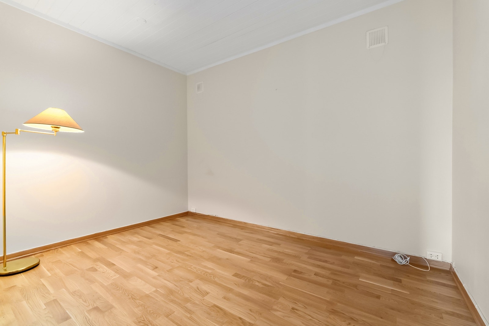 Romslig bod Galleribilde