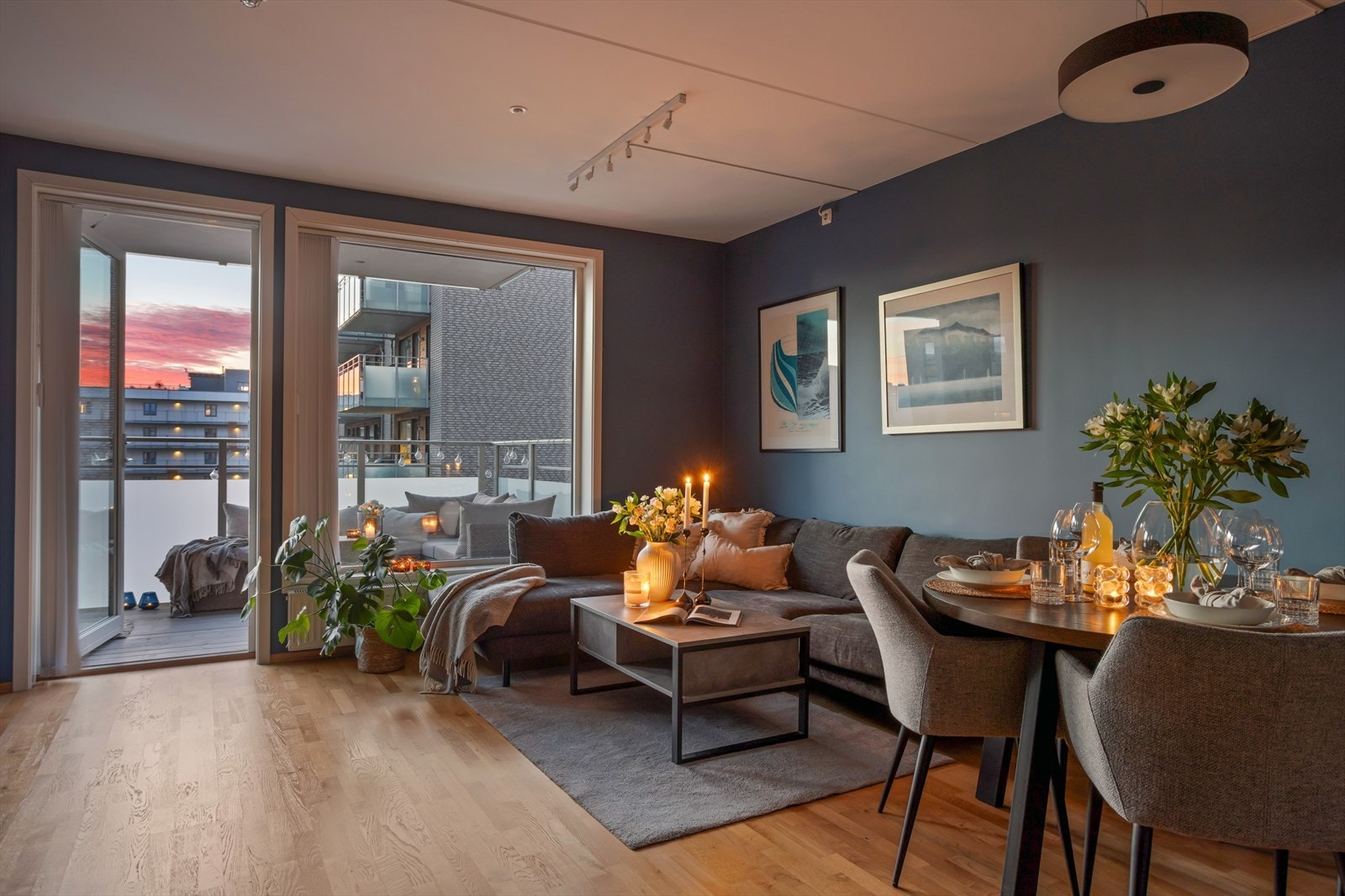 Her bor du med umiddelbar tilgang til T-bane og kort vei til Løren Torg. Galleribilde