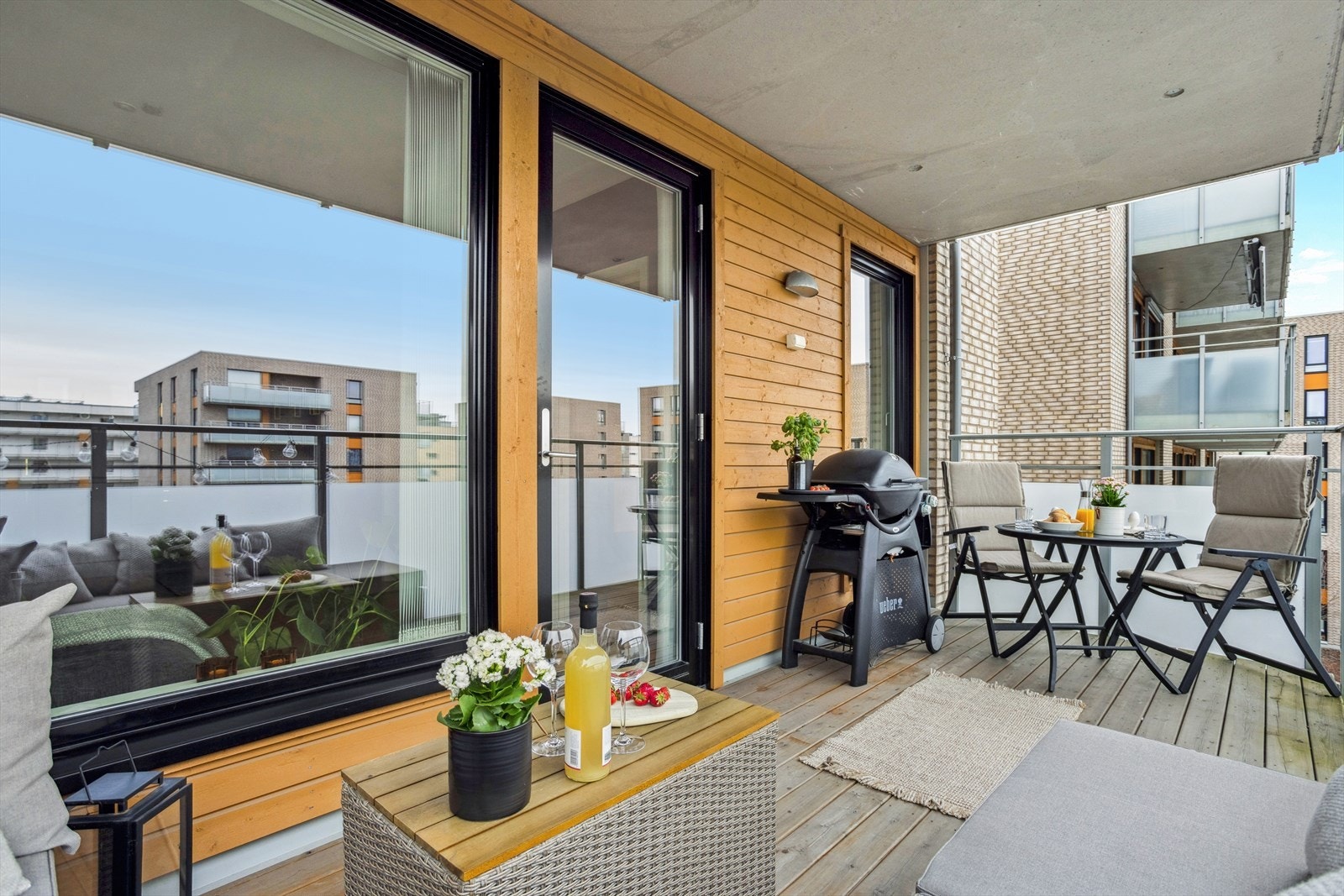 Det er montert utelys og strømuttak. Galleribilde