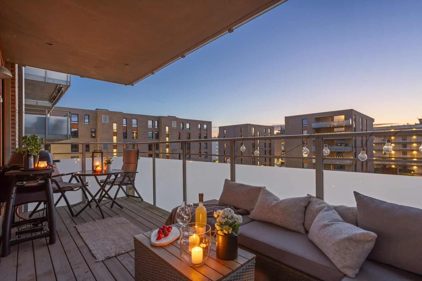 Simon Barood (467 97 302) v/ DNB Eiendom har gleden av å presentere Peter Møllers vei 2B. Galleribilde