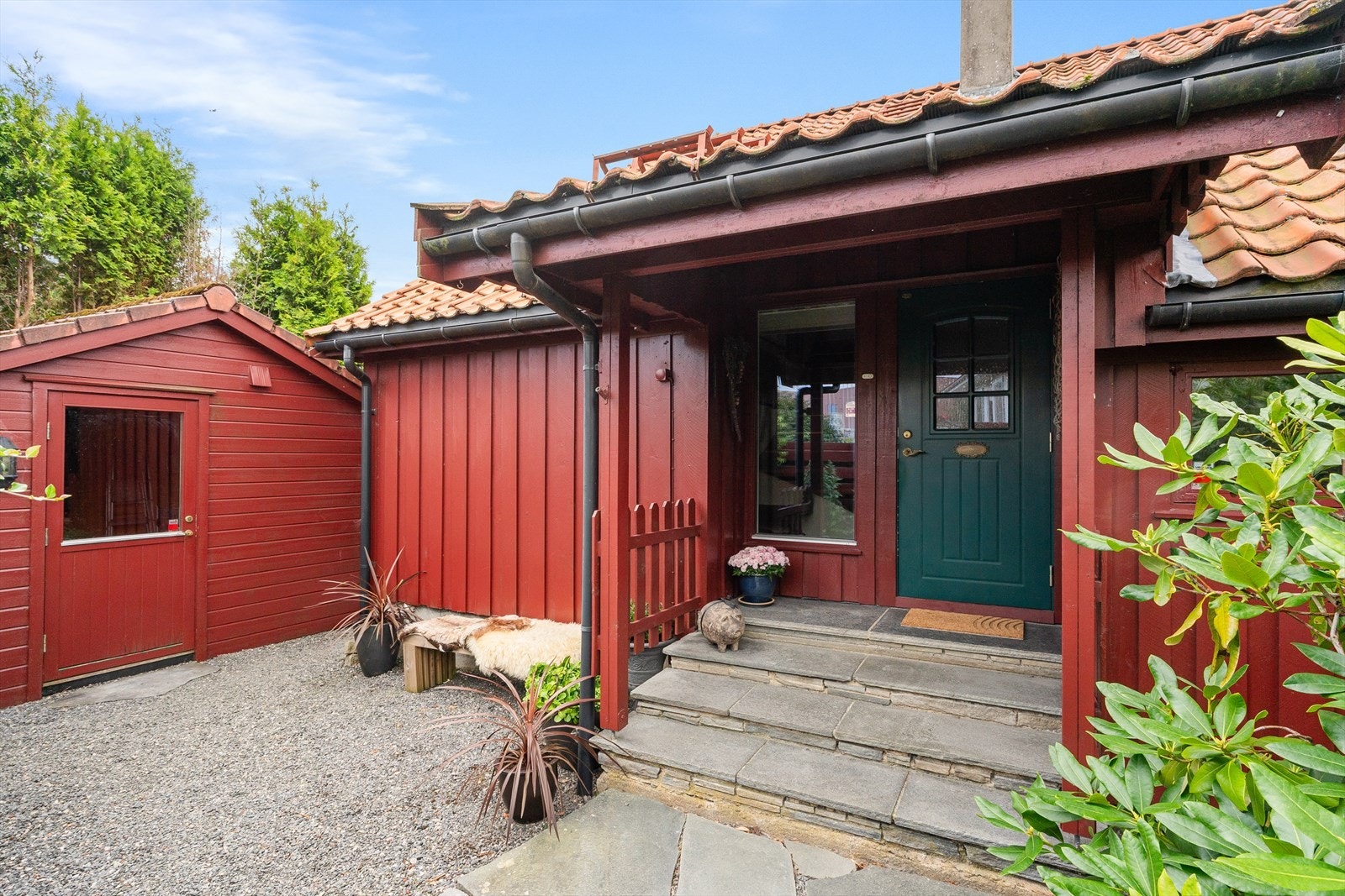 Utvendig sportsbod med gode lagringsmuligheter. Galleribilde