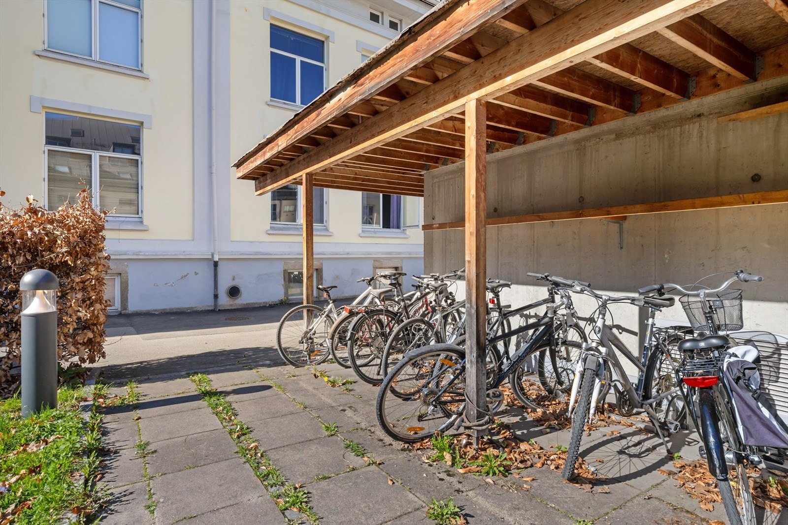 Felles sykkelparkering Galleribilde