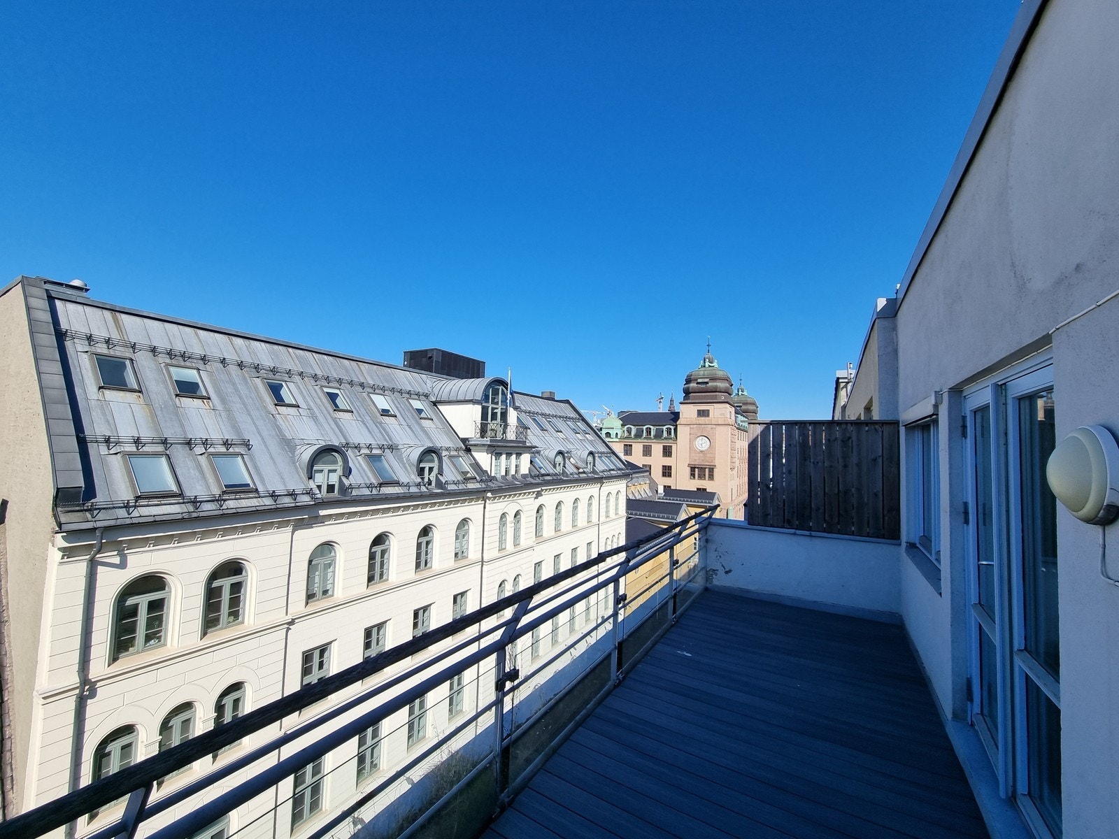 Utsikt fra terrasse. Galleribilde