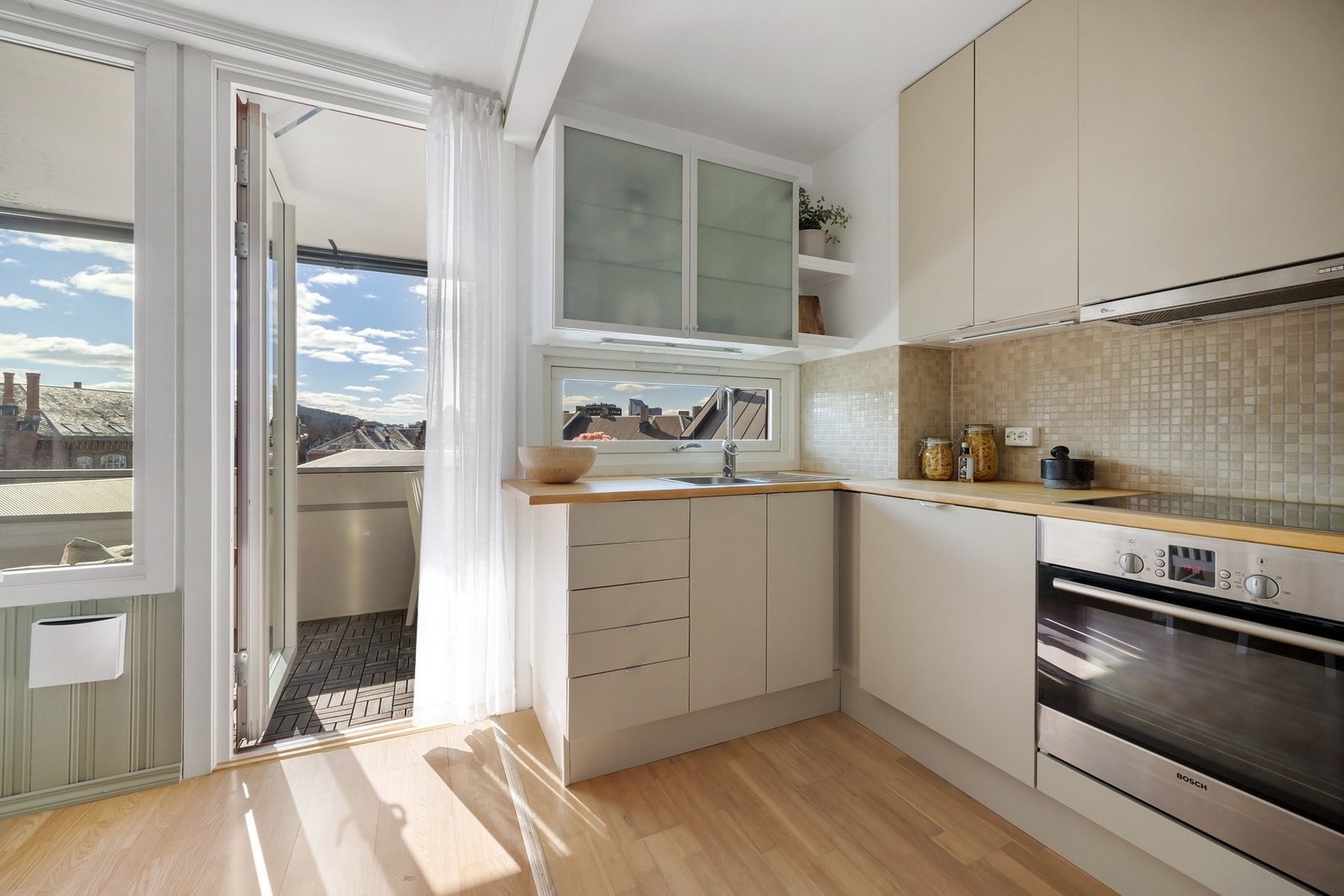 Det ble etablert nye vann- og avløpsrør på bad og kjøkken i regi av borettslaget i 2021. Galleribilde