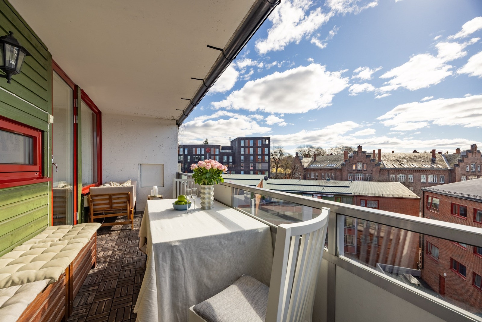 Velkommen til Sverdrups gate 21 - presentert av Synne Vang v. PrivatMegleren Komplett! Galleribilde