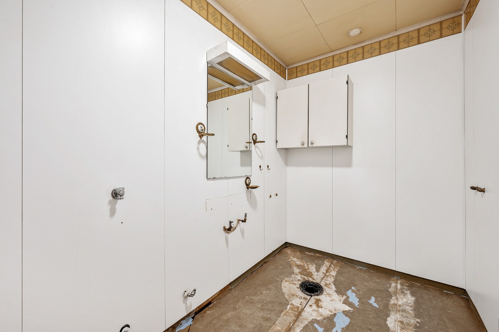 Her kan du virkelig forme ditt drømmebad - med plass til både funksjon og velvære. Et rom der du starter dagen med energi og avslutter med ro. Galleribilde