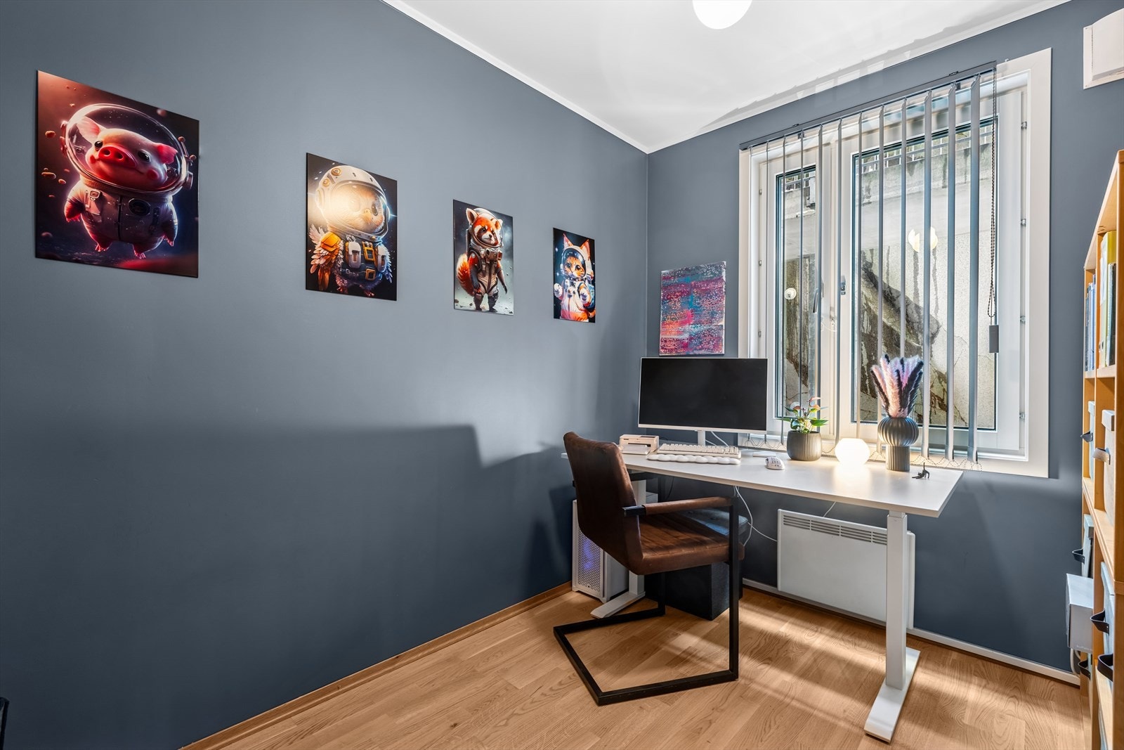 Et soverom nr. 2 eller en praktisk og lekker kontorplass. Galleribilde