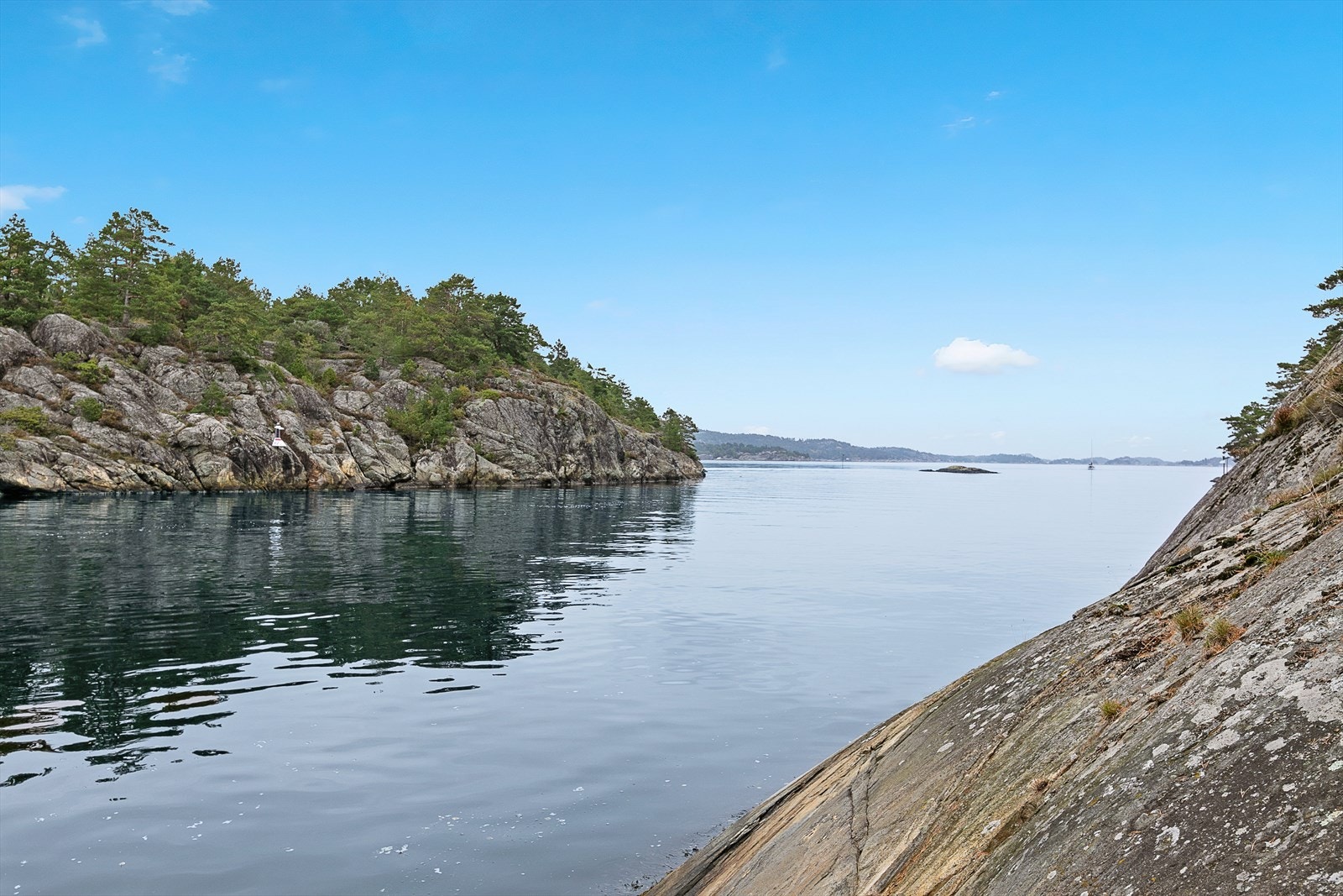 Utsikt fra brygga og utover Eksefjorden Galleribilde