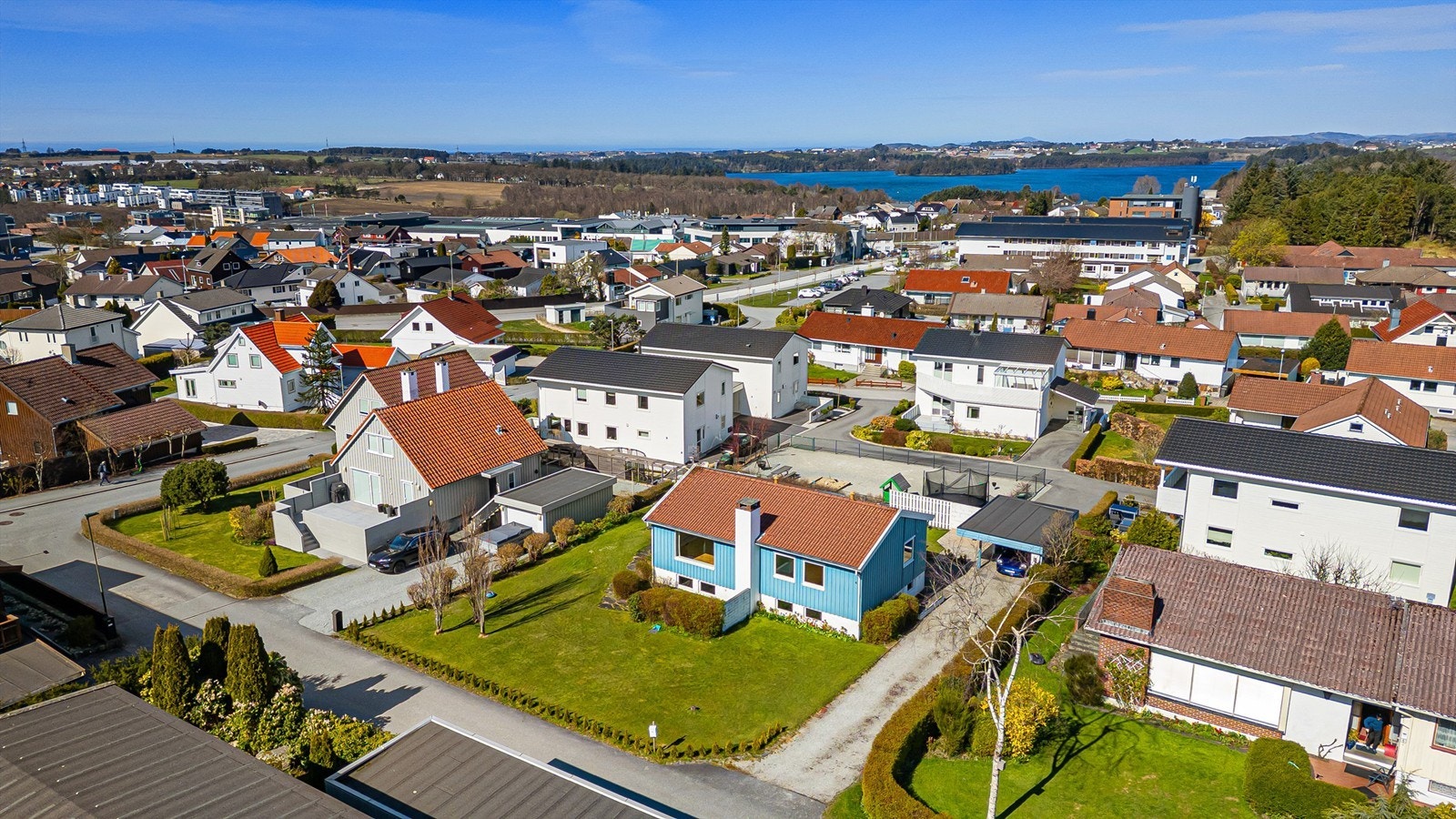 Lene Hviding har gleden av å presentere Frodes gate 4. Galleribilde