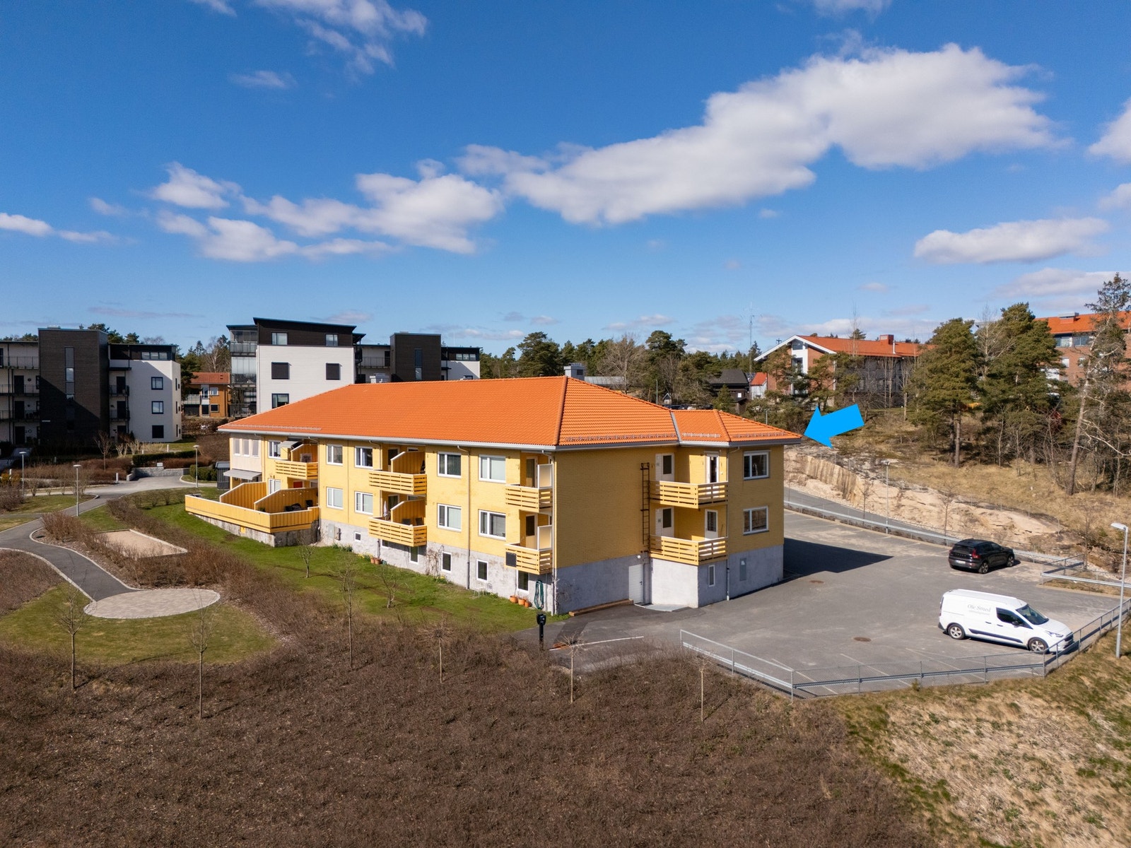 Eiendomsmegler Karl Robert Hansen presenterer Åsebråttunet 2 Galleribilde