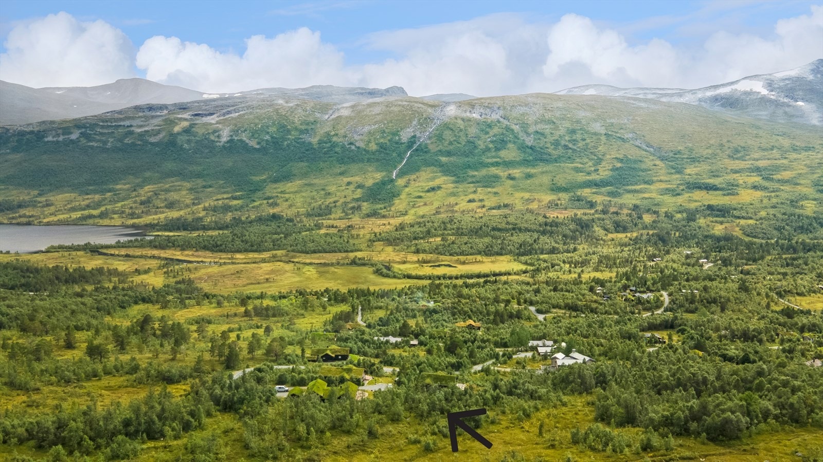 Her kan du bli den nye eieren av en Storlidalens beste sol-og utsiktstomter. Galleribilde