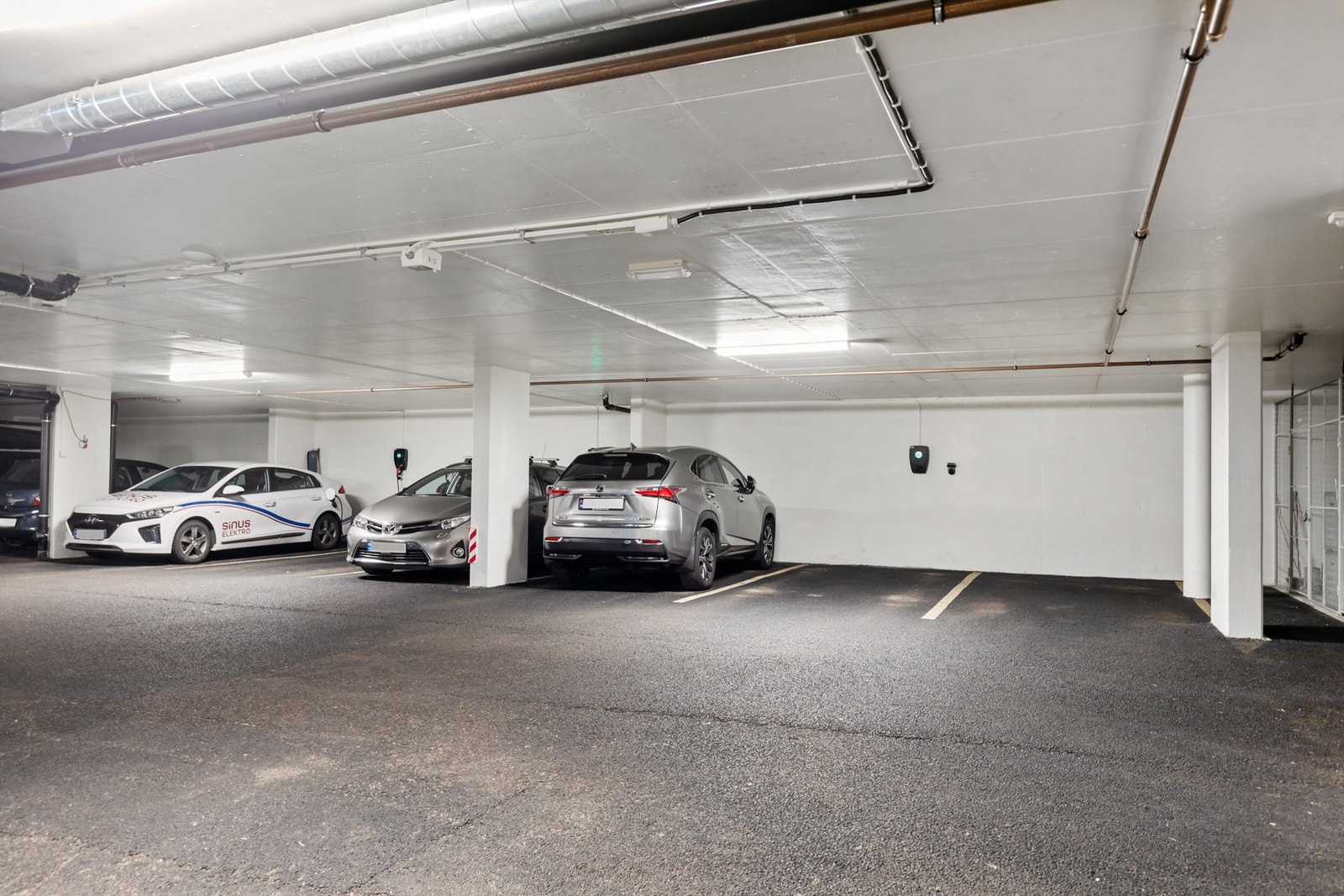 Parkering i lukket anlegg Galleribilde