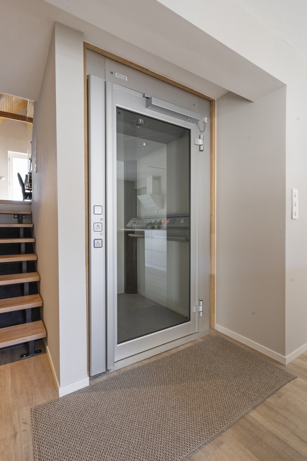 Leiligheten har adkomst via heis eller trapper Galleribilde