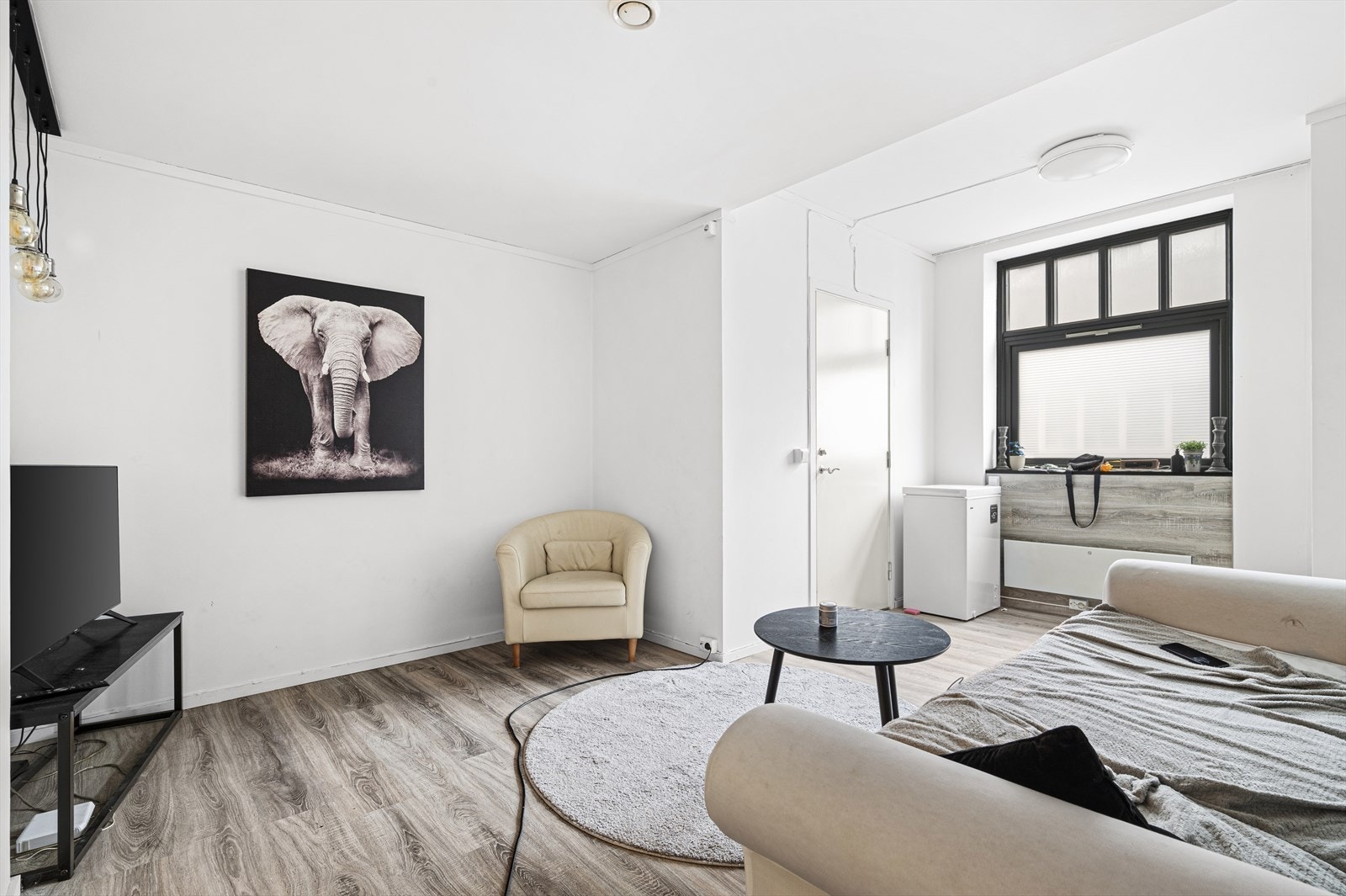 Stuedel venstre leilighet Galleribilde