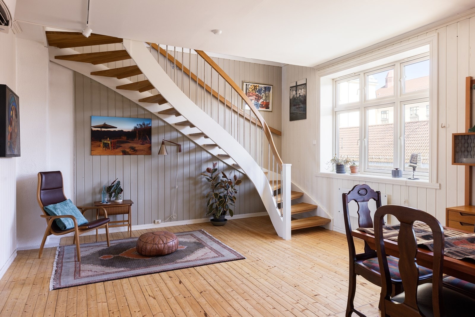 Trappen ble montert i 2020 av møbelsnekker Lars Aas. Galleribilde