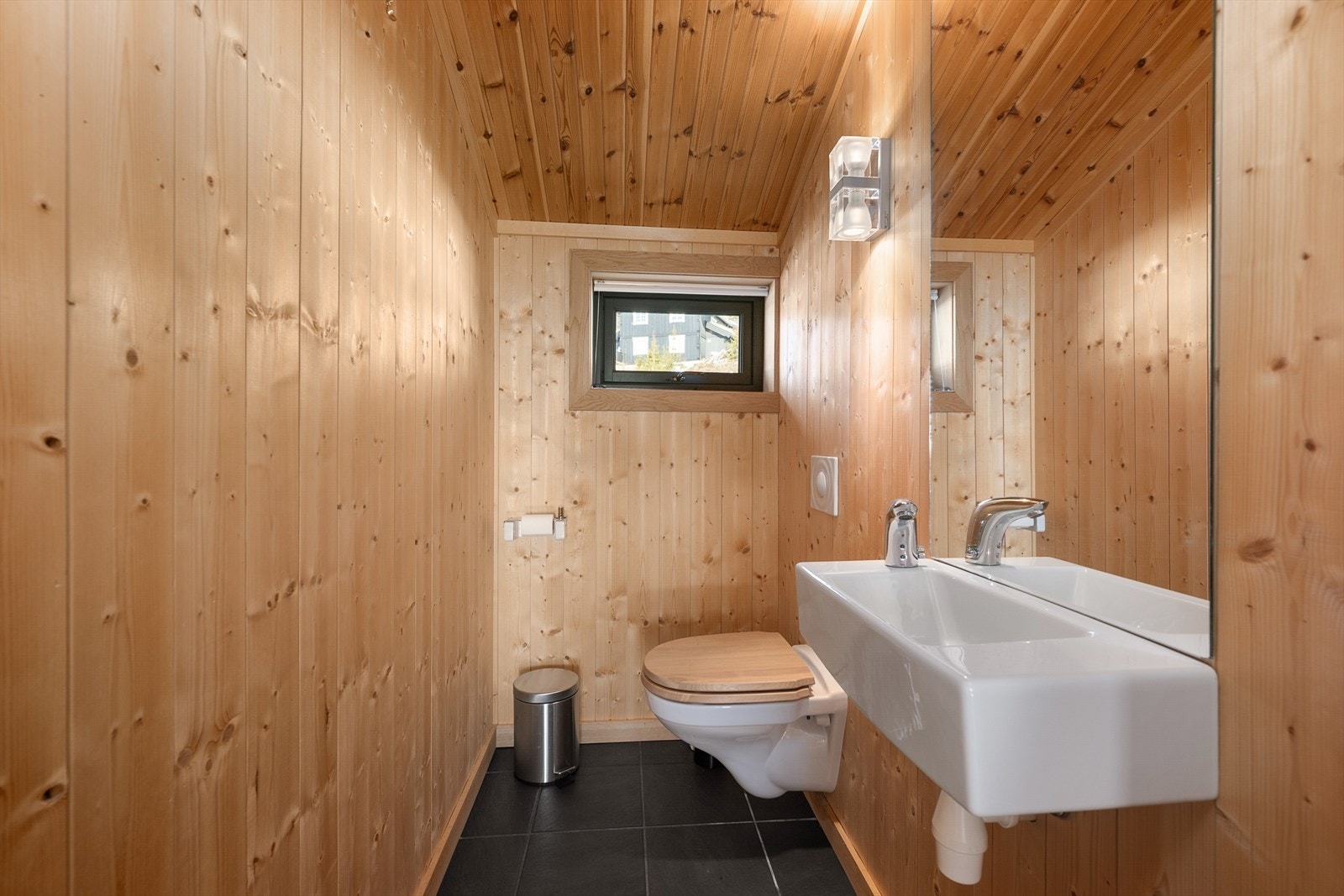 Gjesteavdeling: WC Galleribilde