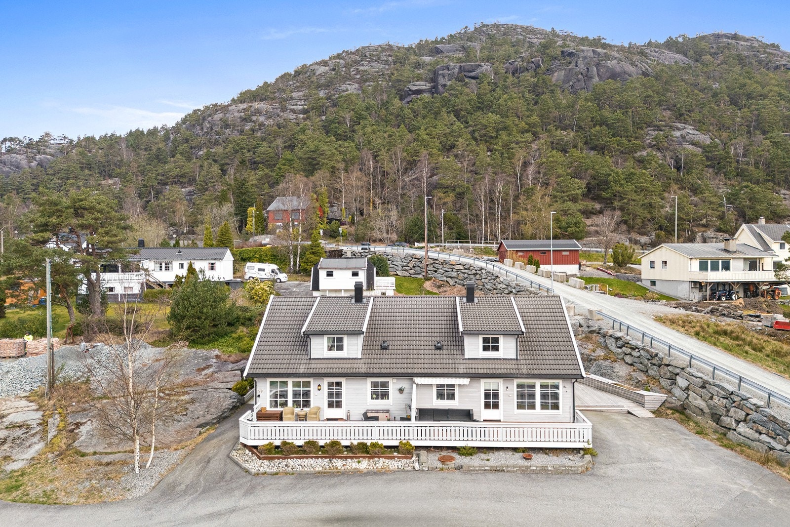 Området består primært av frittliggende boligbebyggelse. Galleribilde
