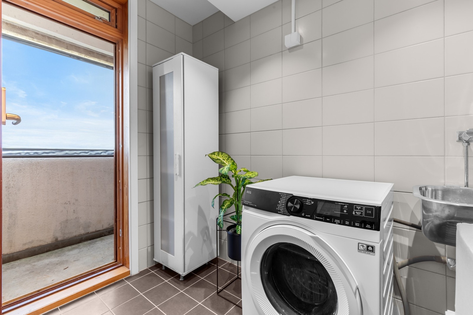 Termostatstyrt gulvvarme på bad og vaskerom. Galleribilde