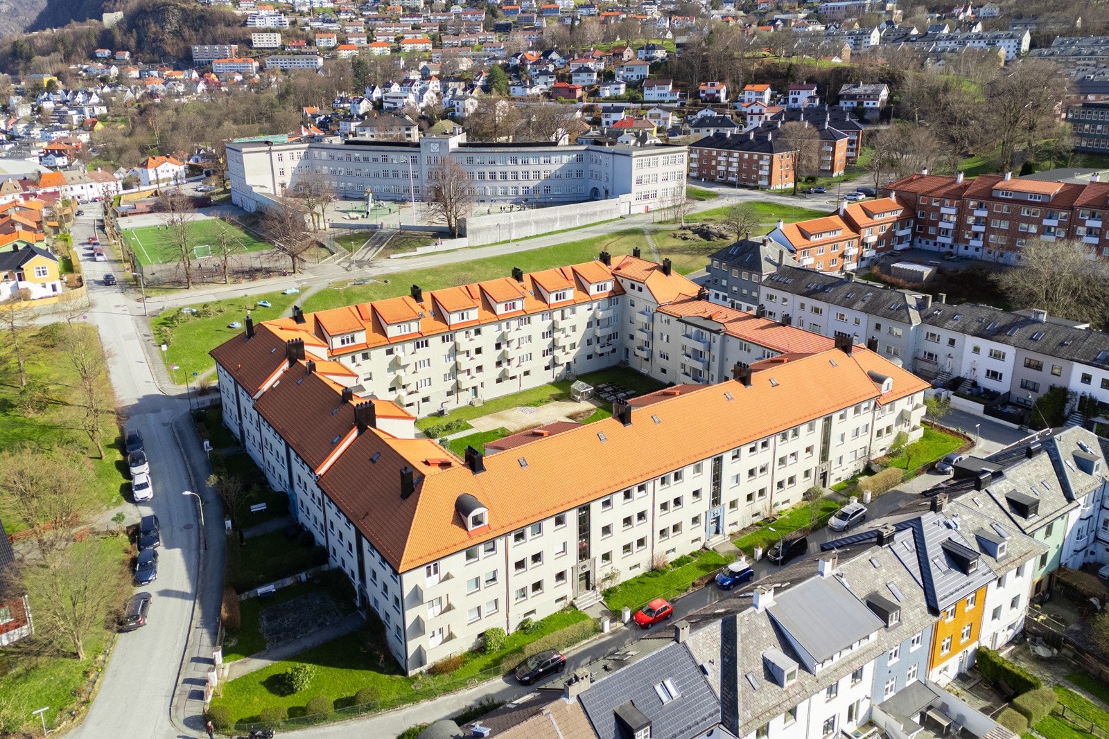 - Leiligheten har en sentral og attraktiv beliggenhet på Minde, med Brann stadion og Christieparken innen gangavstand - Galleribilde