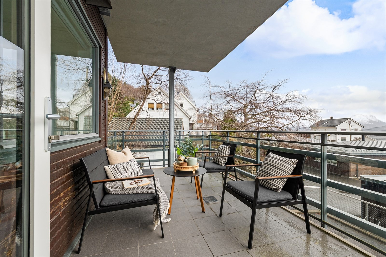 God plass til utendørs sittegruppe. Galleribilde