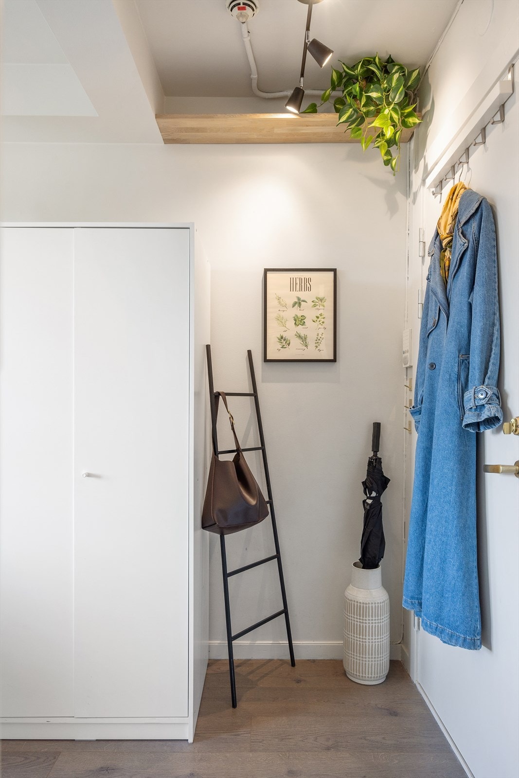 Callinganlegg med døråpner. Galleribilde