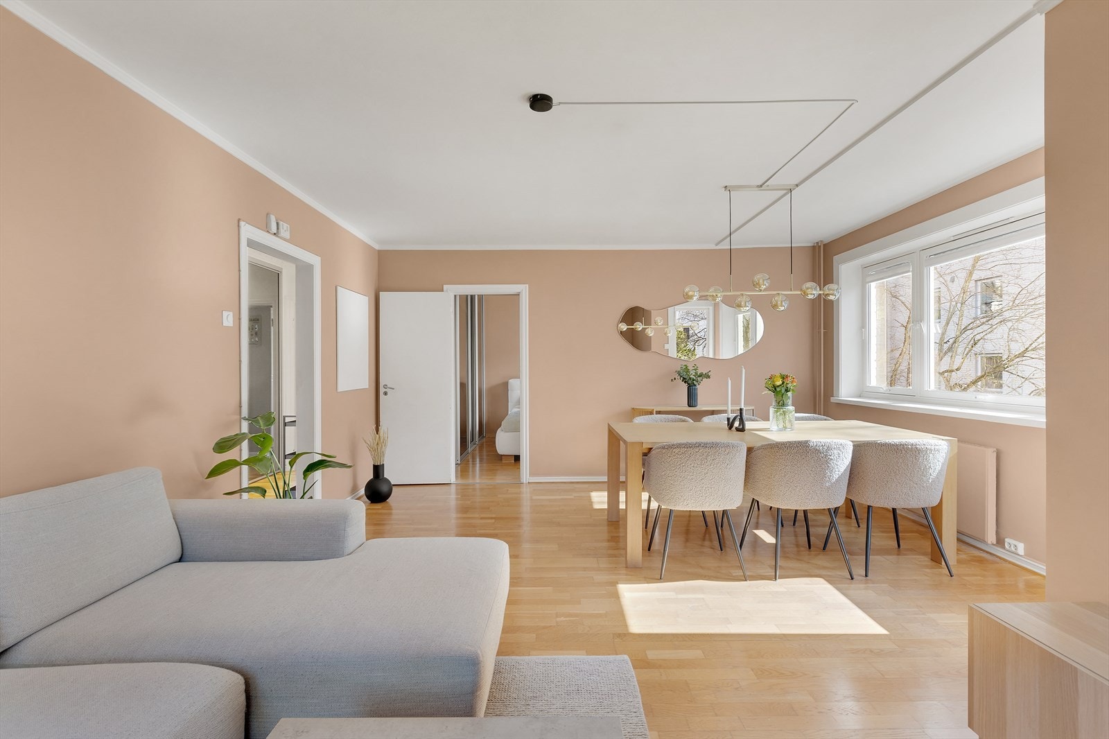 Her er internett, TV og fyring inkl. i felleskostnadene Galleribilde