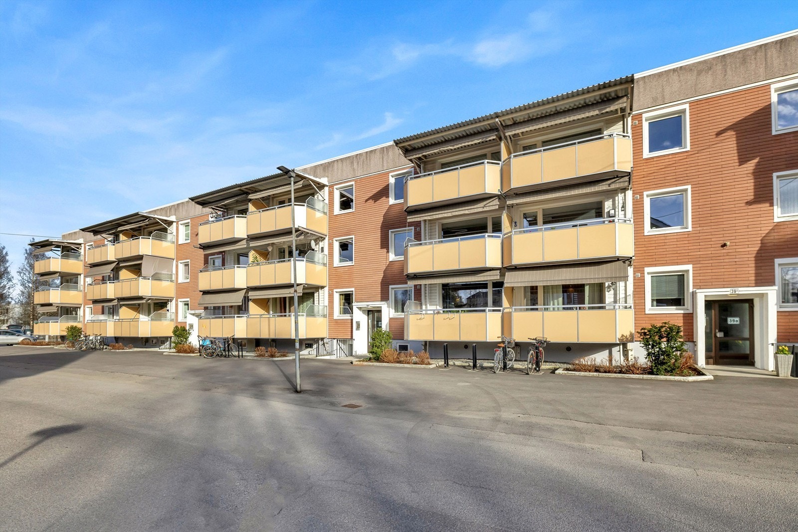 Kjerulfs gate 39B ligger i et rolig område med gangavstand til Lillestrøm sentrum, Åråsen og flotte turområder Galleribilde