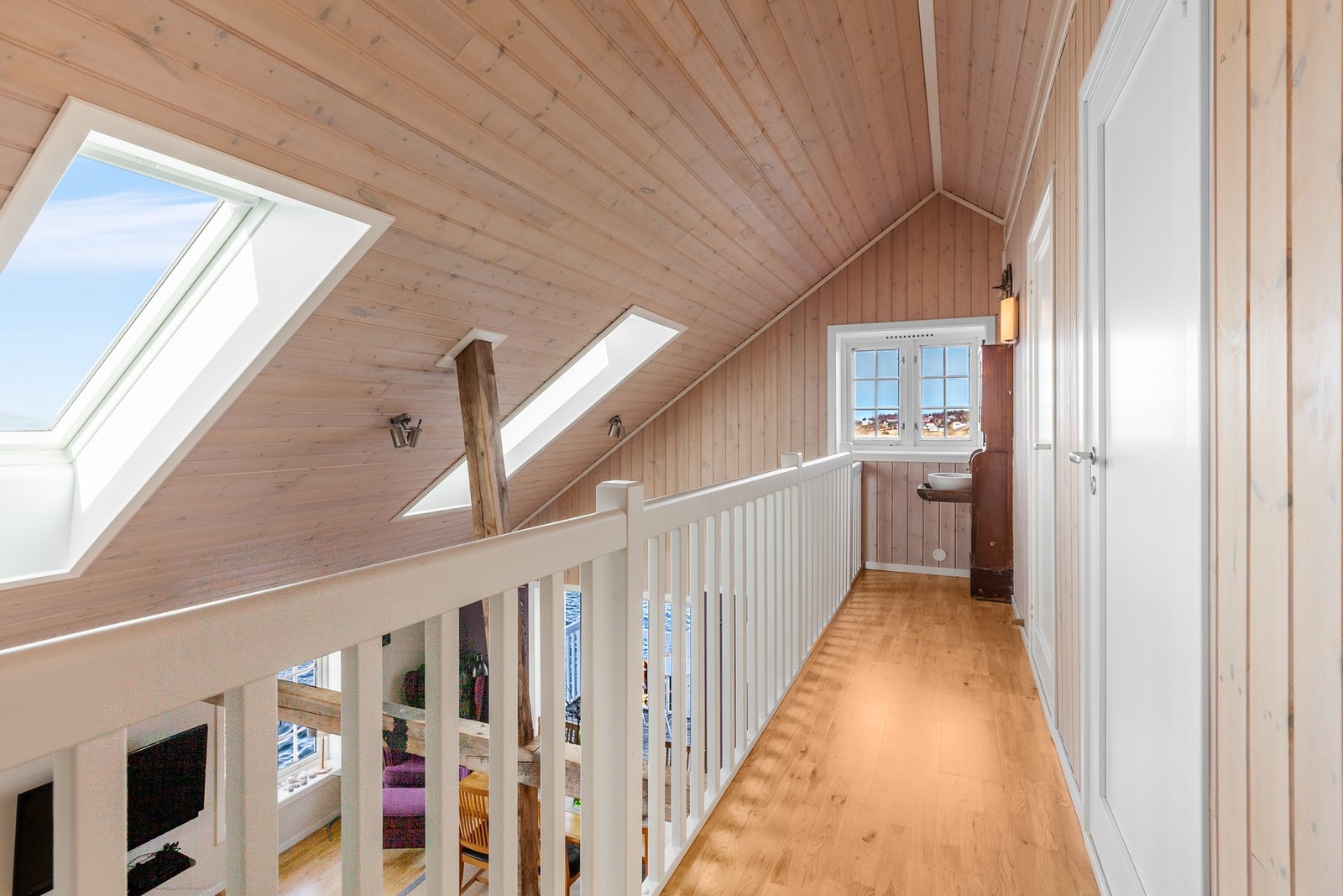 I 3. etasje finner man gang og to sovrom Galleribilde