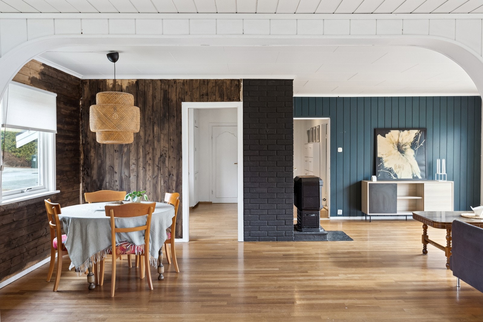 Boligen har smart planløsning med riktig soneinndeling. Galleribilde