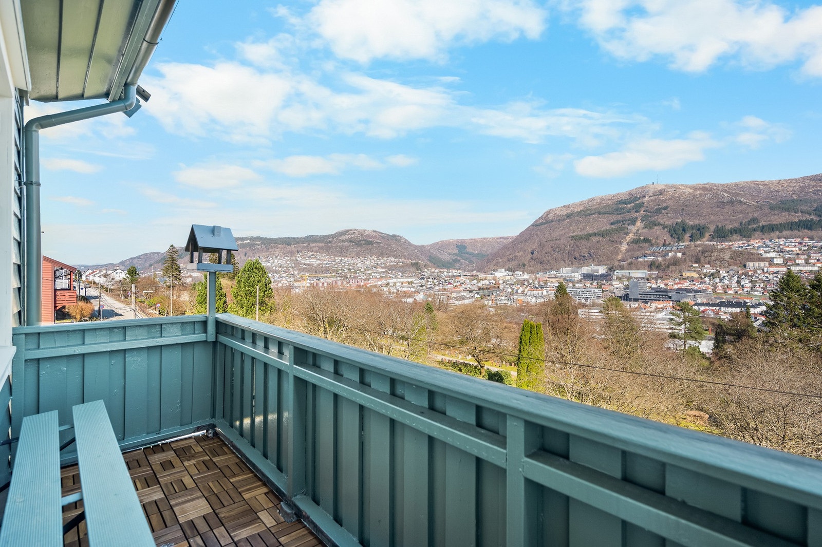 Fra stuen er det utgang til altan på 4 m². Galleribilde