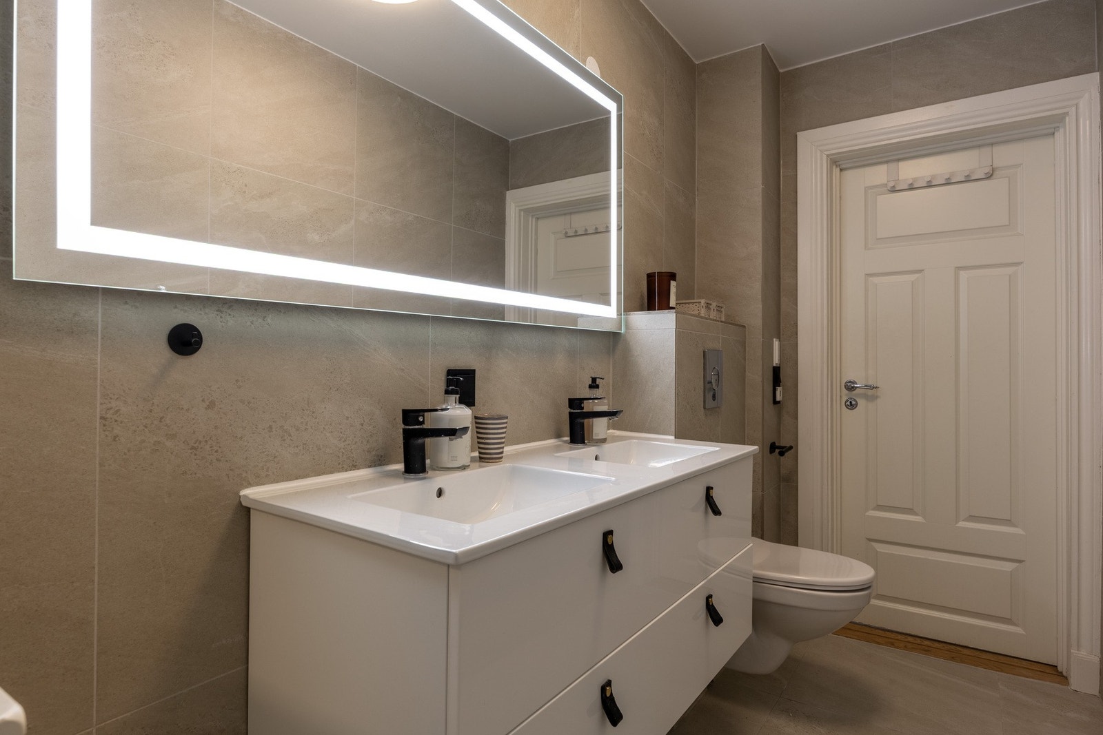 Automatisk avtrekksvifte som kan styres via app. Galleribilde