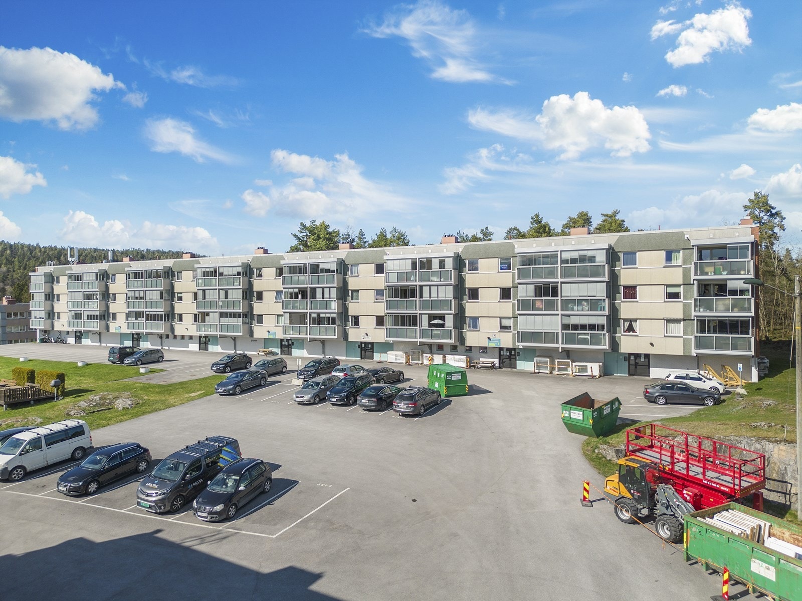 Parkering på merket oppstillingsplass (2419) Galleribilde