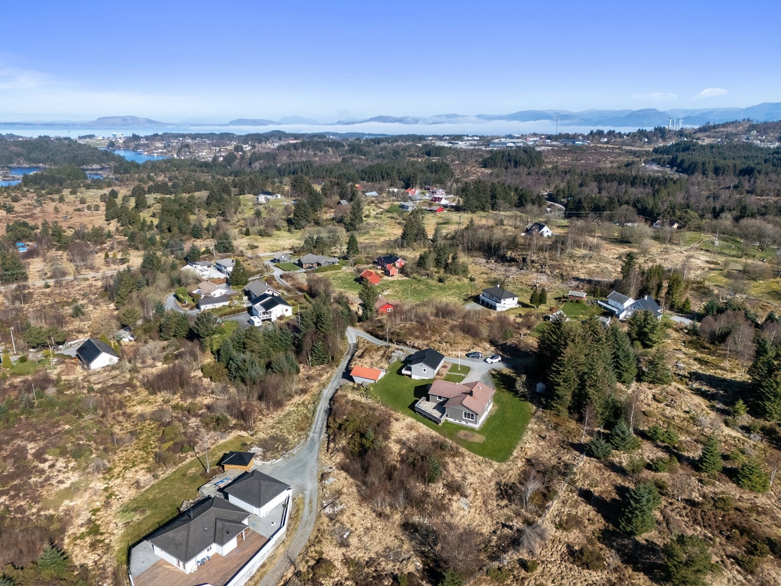 Stille og rolig beliggenhet omkranset av flott natur. Galleribilde