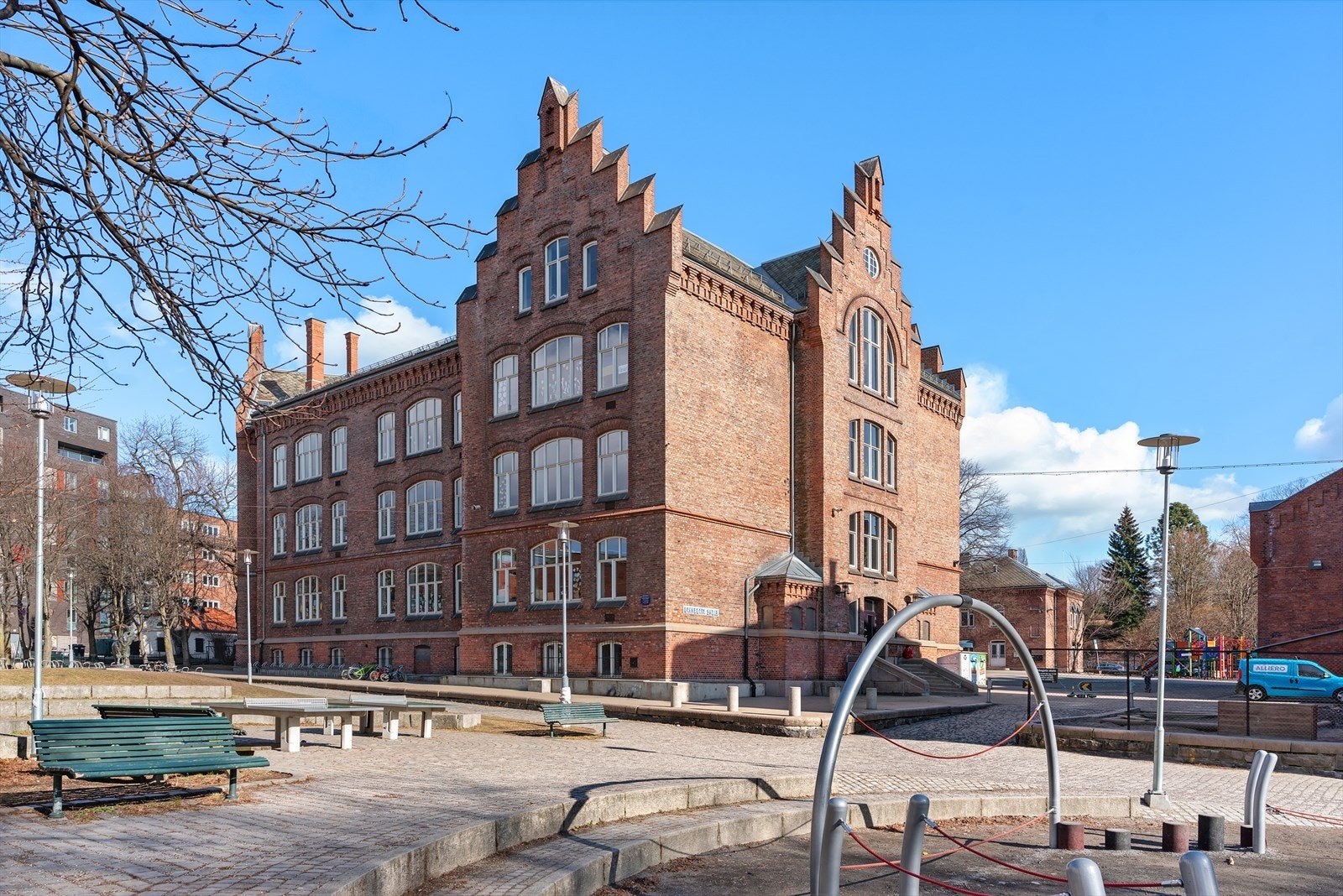 Leiligheten sogner til Lakkegata skole. Galleribilde